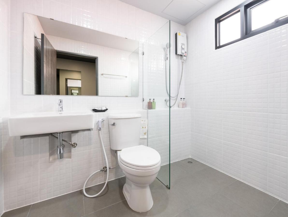 Oblique Apartment - ออฟบลิค อพาร์ทเมนท์ Nonthaburi Exterior foto